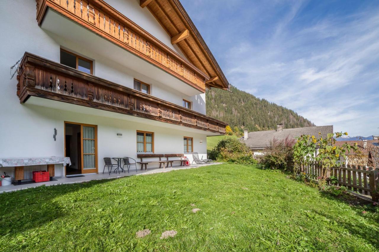 Parigger Apt Lavendel Racines Exterior foto
